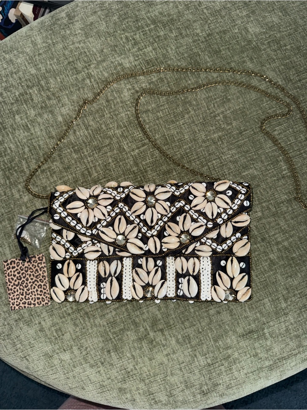NWT Clements Ribeiro Black Embellished Seashell Crossbody Bag Beige Sequin Beads - Picture 2 of 8